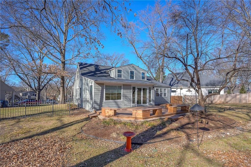 7475 Village Drive — photo 44
