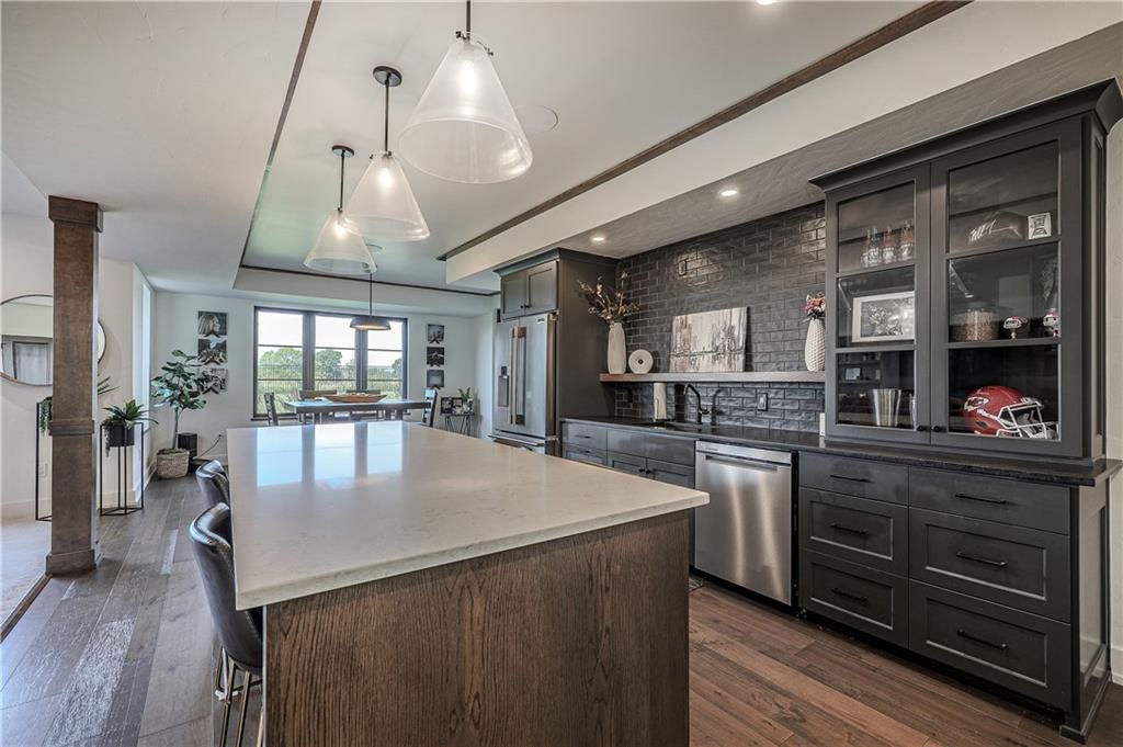 8512 N Booth Avenue — photo 35