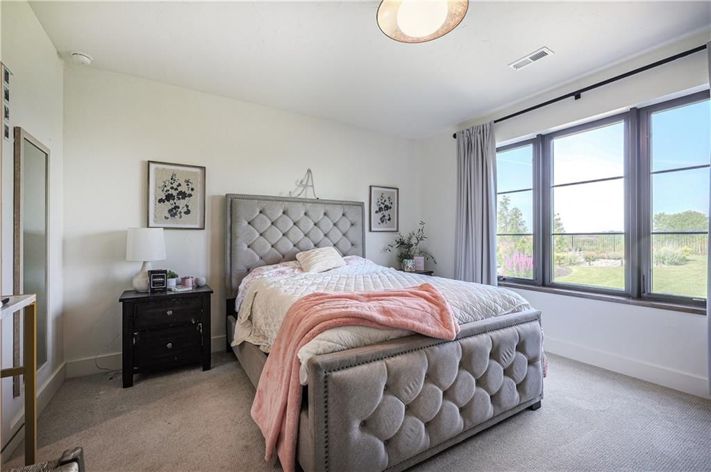 8512 N Booth Avenue — photo 42