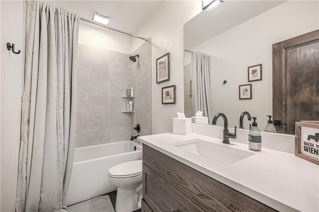 8512 N Booth Avenue — photo 46