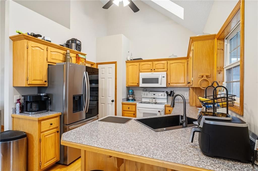 511 Santa Fe Drive — photo 6