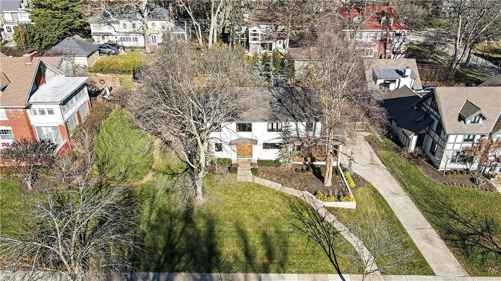 810 W 57th Street — photo 19