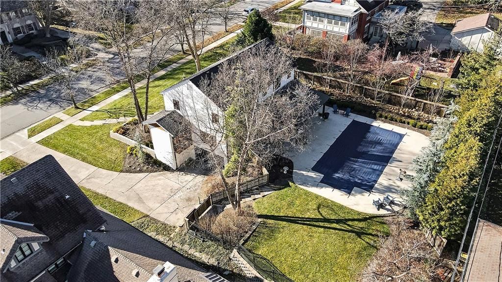 810 W 57th Street — photo 20