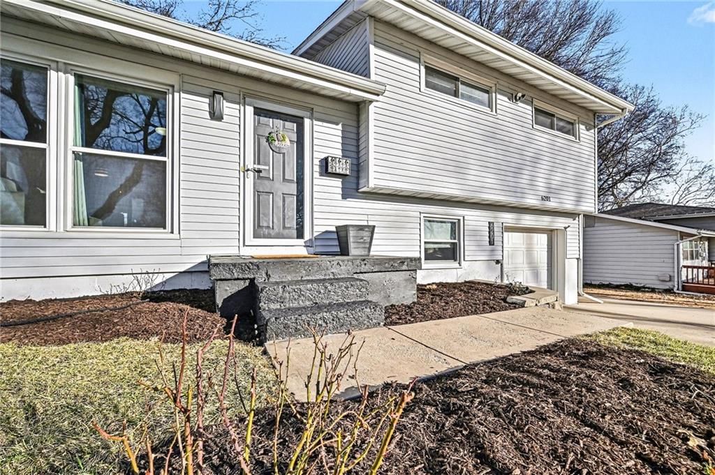6201 N Howard Avenue — photo 4