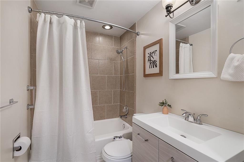 8656 Sleepy Hollow Road — photo 16