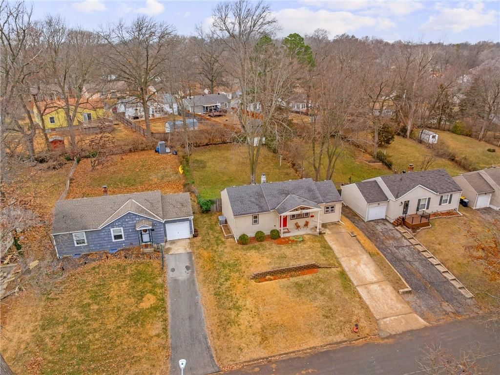 8656 Sleepy Hollow Road — photo 30