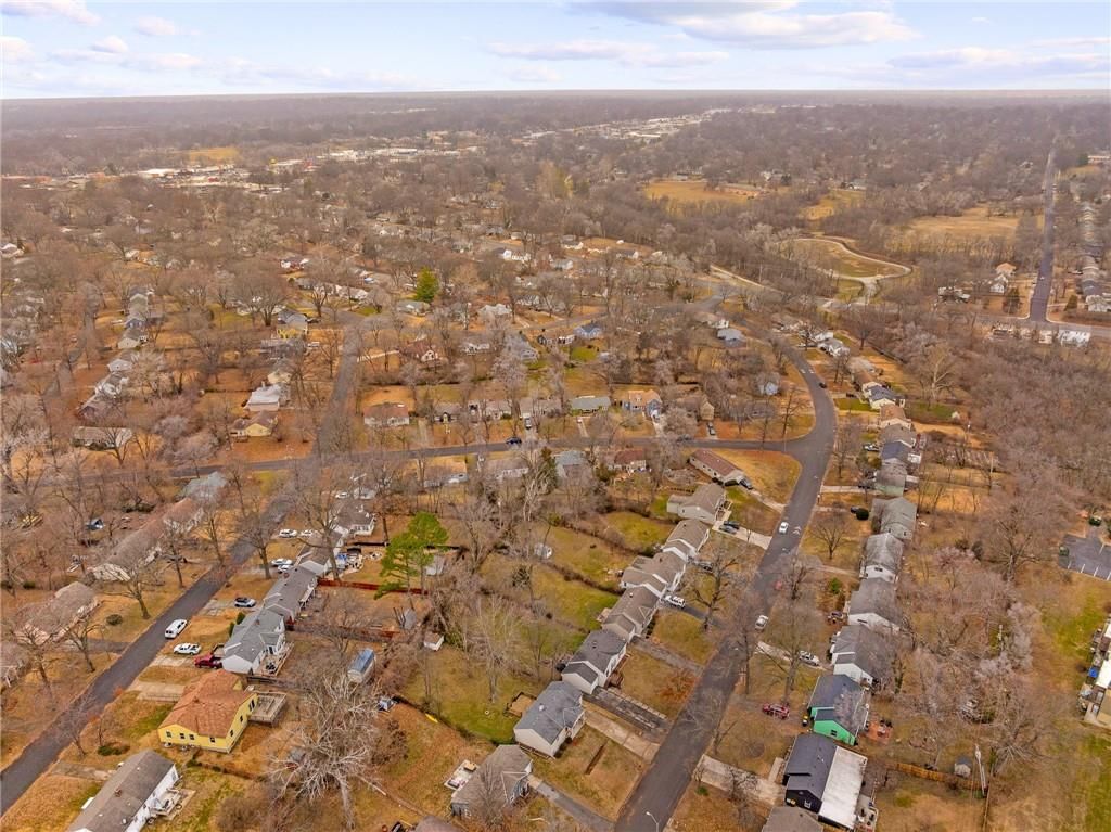 8656 Sleepy Hollow Road — photo 31