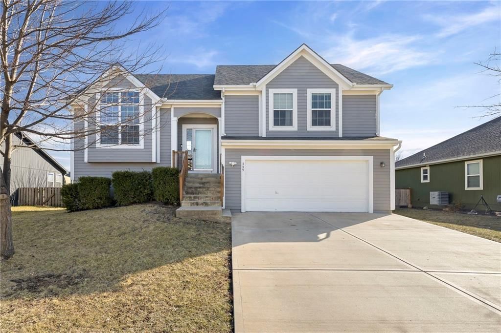 559 E Apache Street — photo 14