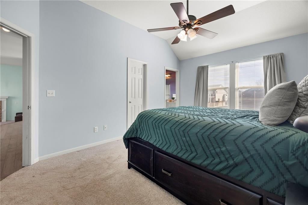 559 E Apache Street — photo 24