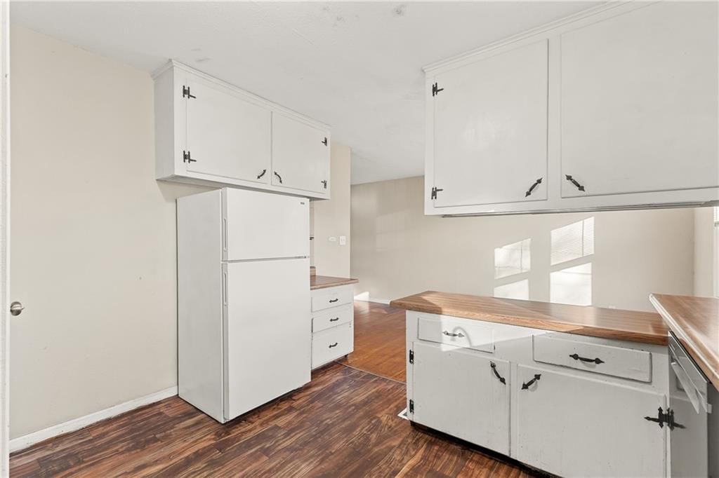 8715 Kentucky Avenue — photo 10