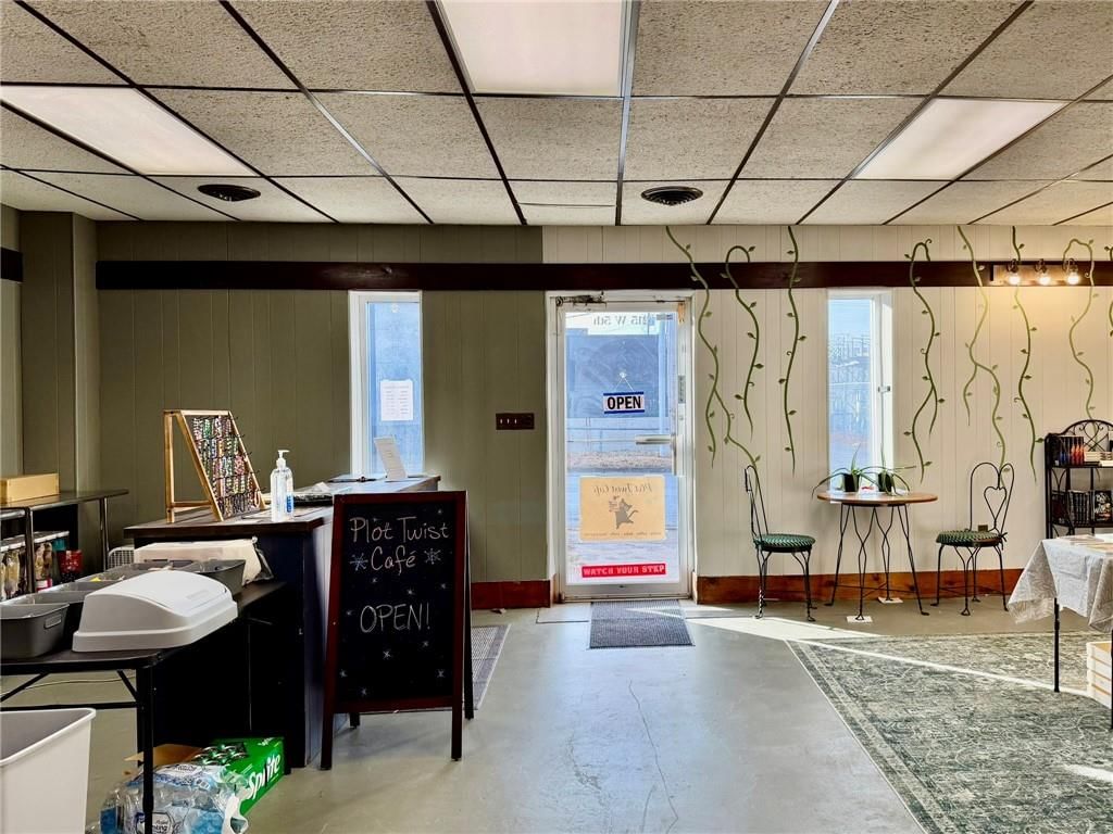 213-215 W 5TH Street — photo 11