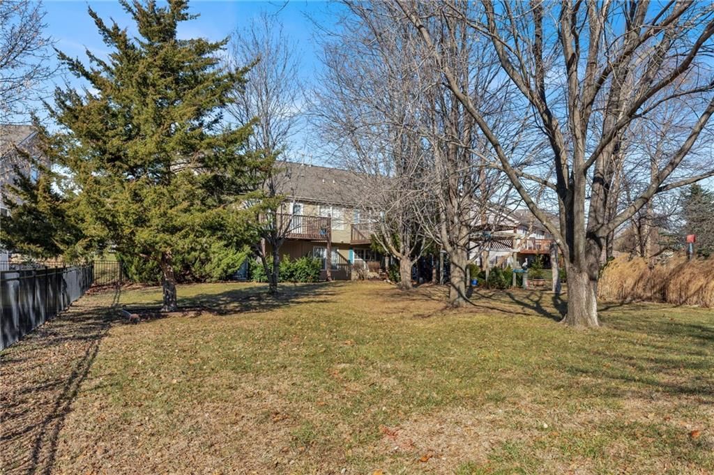 1522 Legend Trail Drive — photo 9