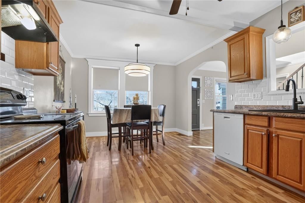 5622 Maple Street — photo 4