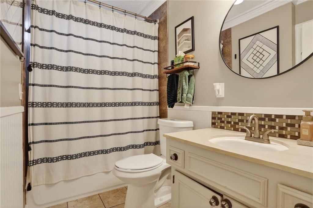 5622 Maple Street — photo 11