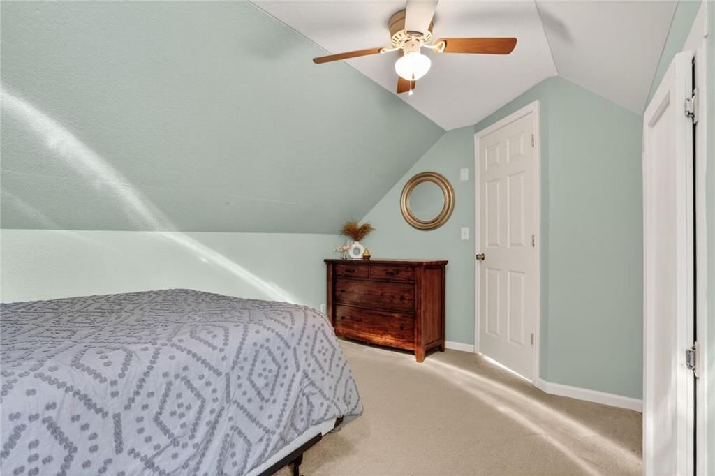 5622 Maple Street — photo 15