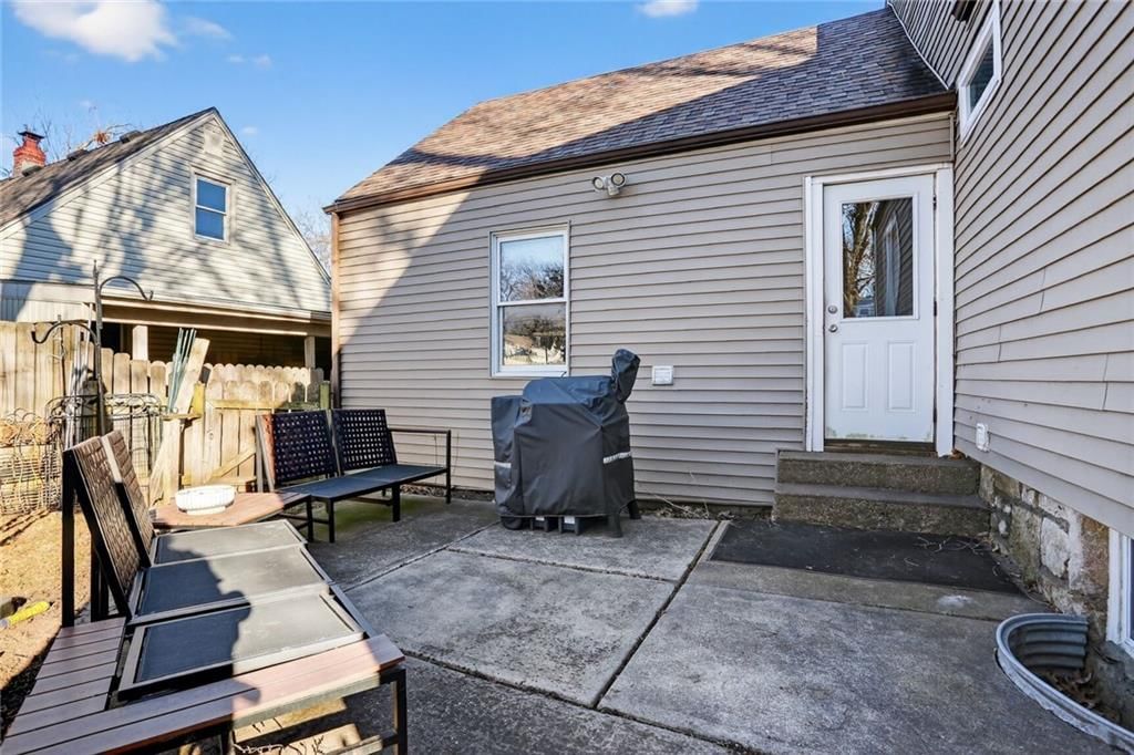 5622 Maple Street — photo 19