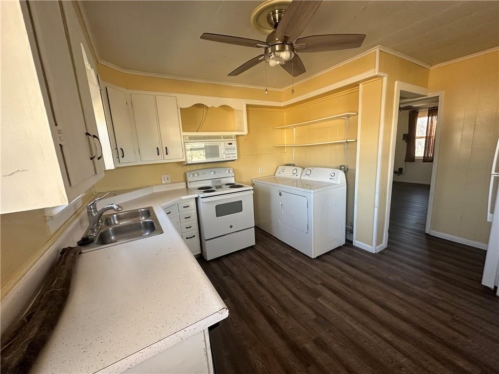 222 W Edwards Street — photo 5