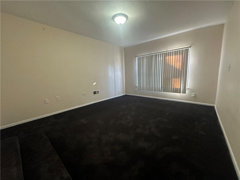 222 W Edwards Street — photo 10