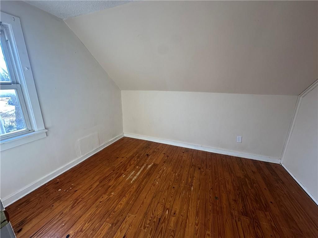 222 W Edwards Street — photo 15