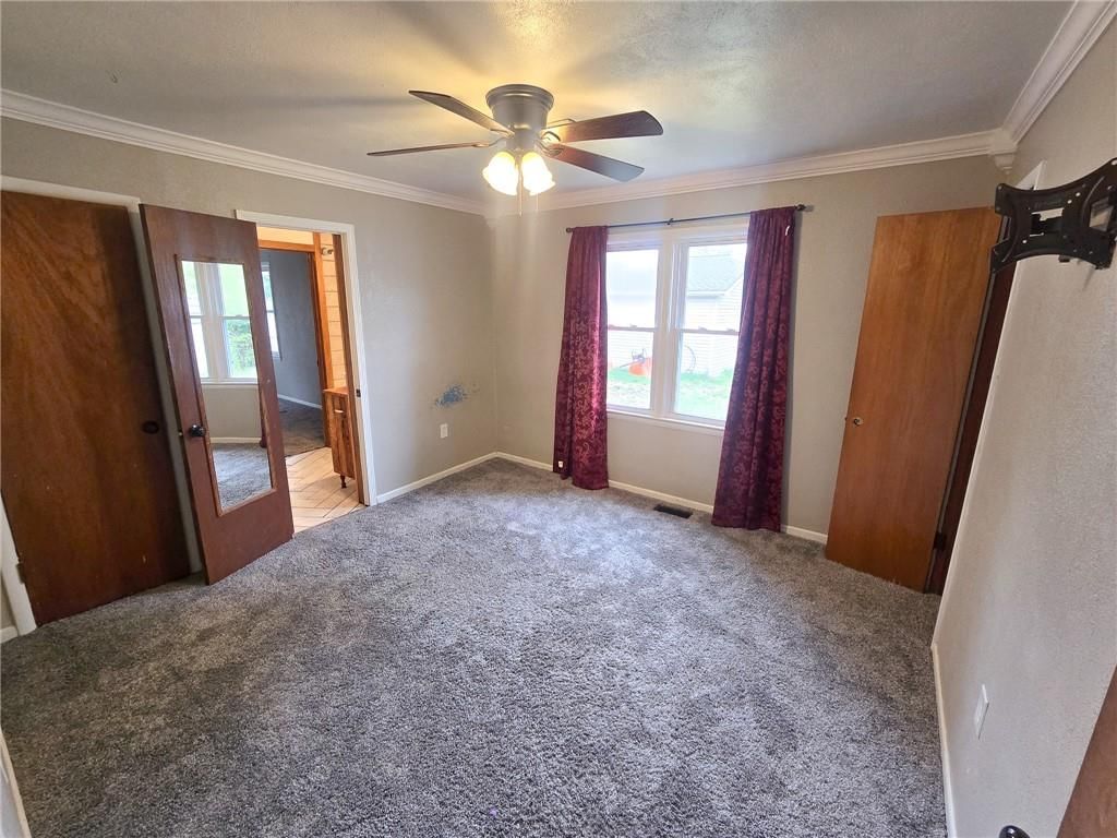 103 S Hyde Street — photo 17
