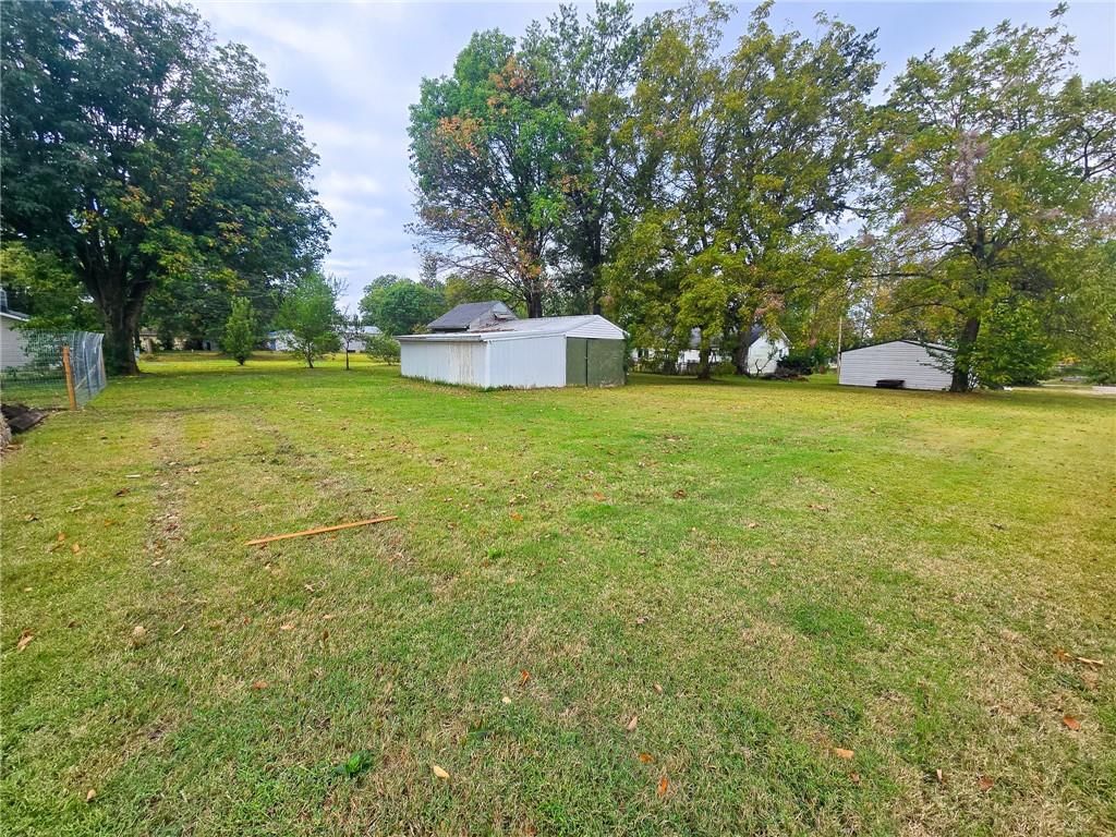 103 S Hyde Street — photo 23