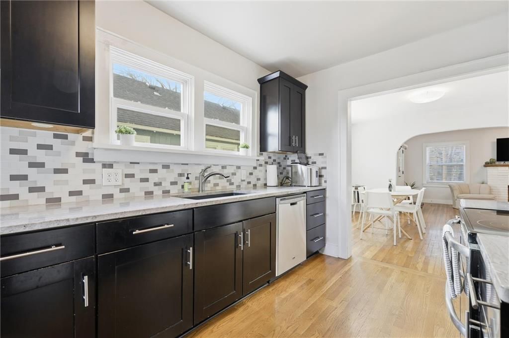 4523 Terrace Street — photo 15