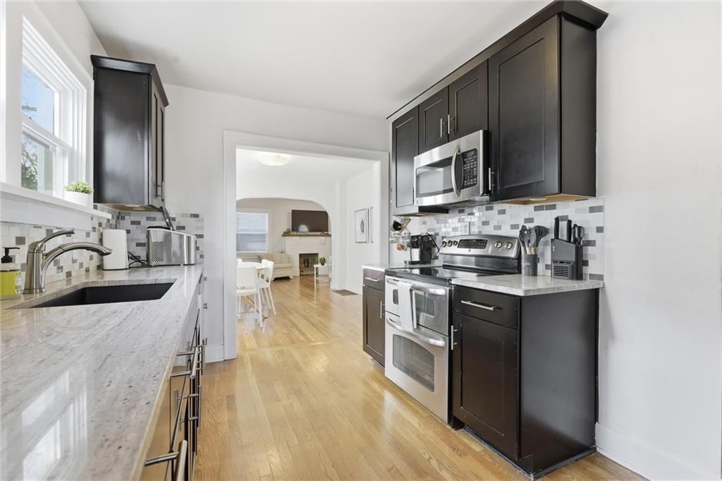 4523 Terrace Street — photo 16