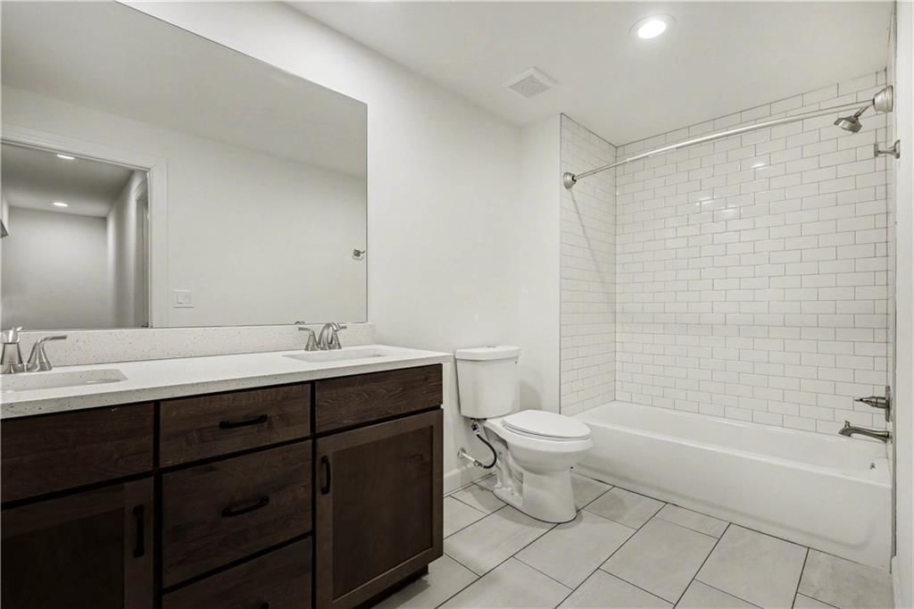 16166-16177 Fontana Street — photo 23