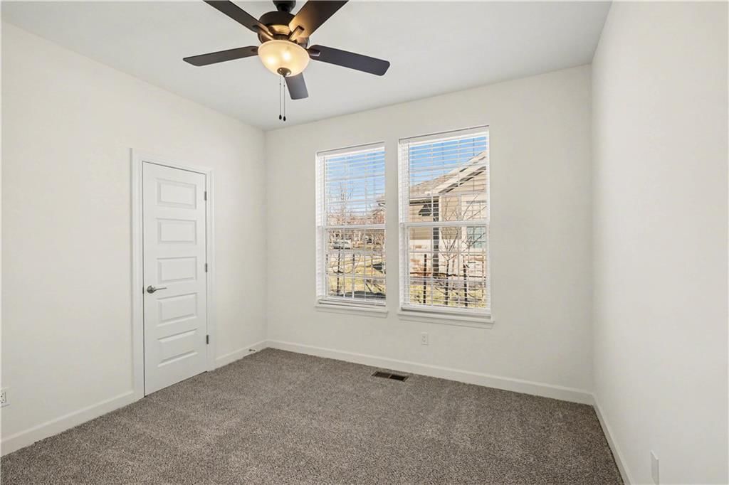 16166-16177 Fontana Street — photo 29