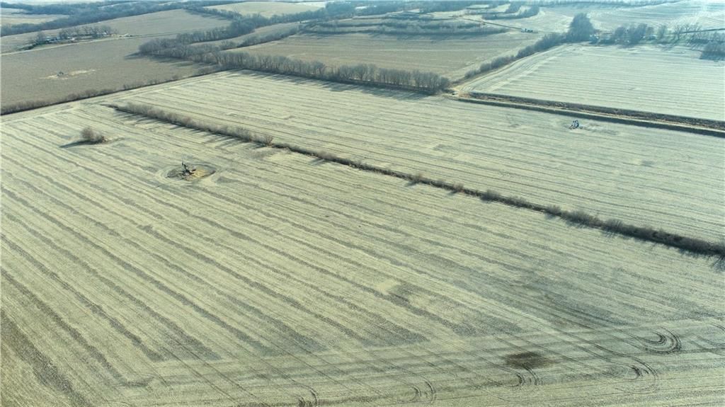 Atchison Holt Road — photo 10