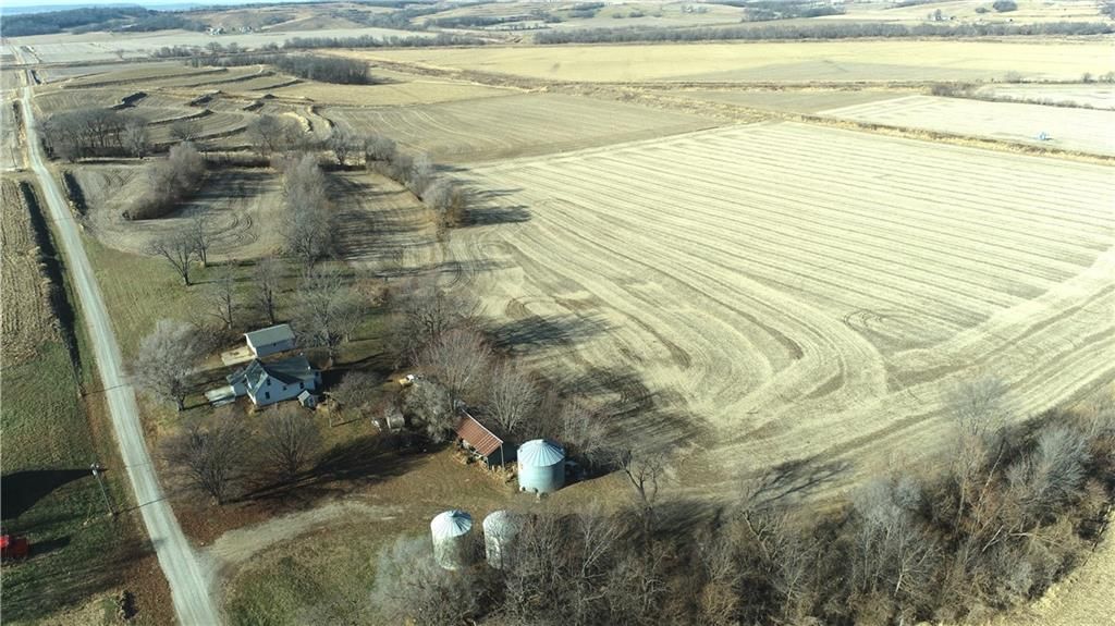 Atchison Holt Road — photo 14