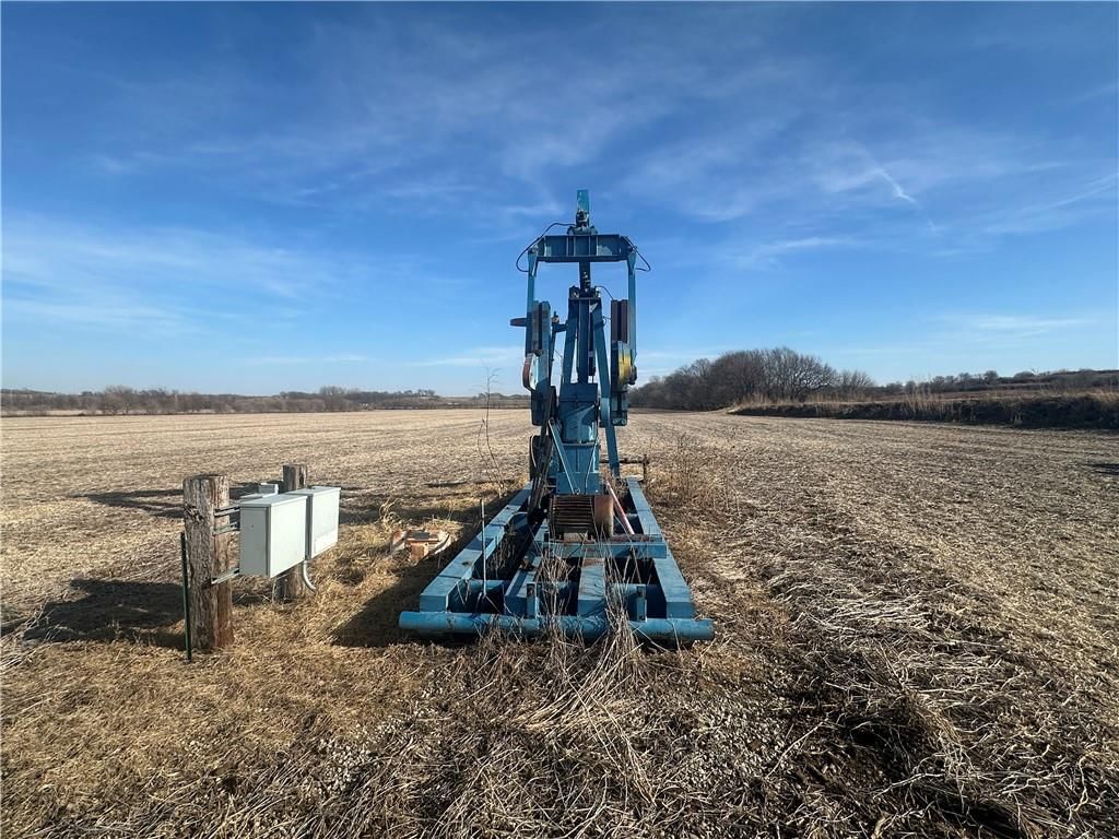 Atchison Holt Road — photo 17