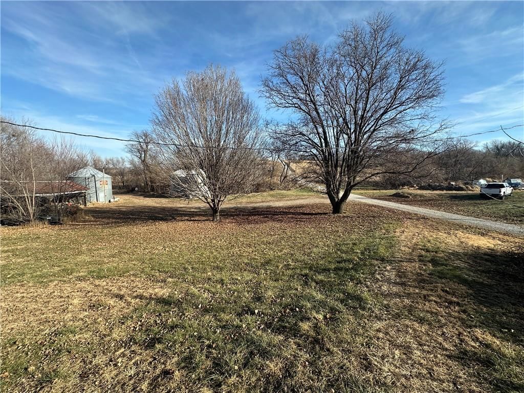 Atchison Holt Road — photo 34