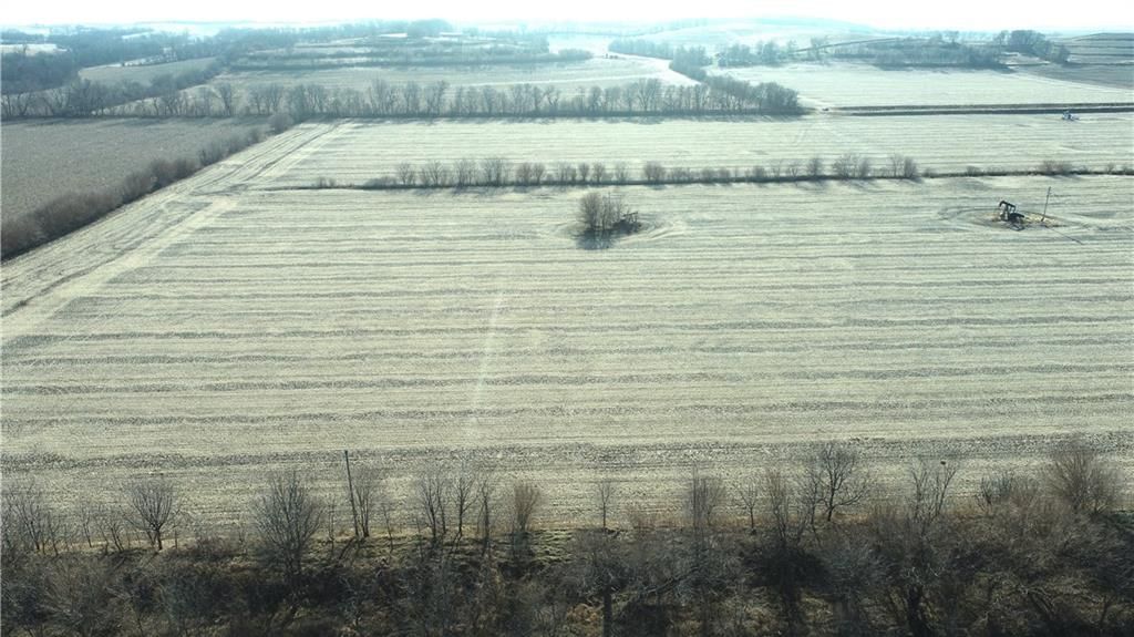 Atchison Holt Road — photo 42