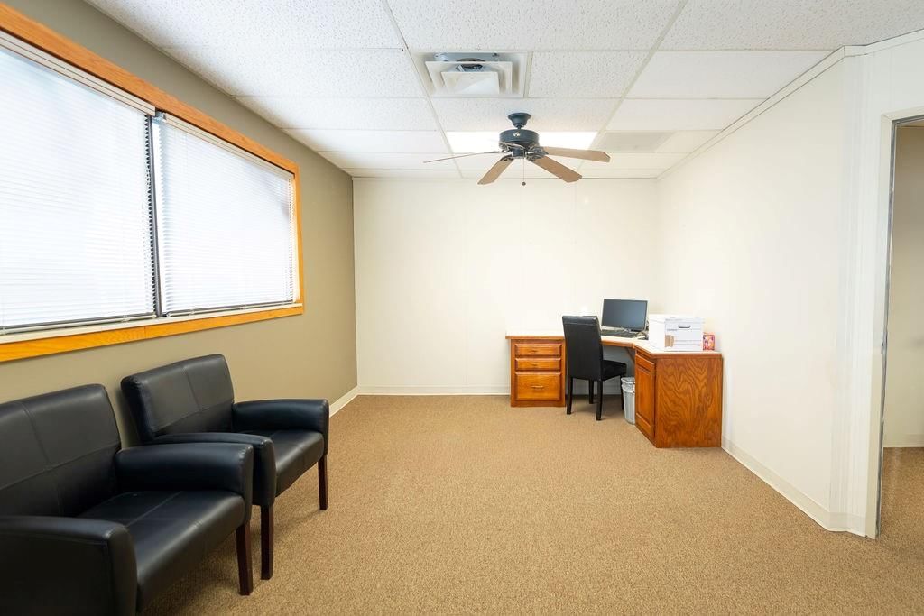 10801 W 87th Street — photo 10