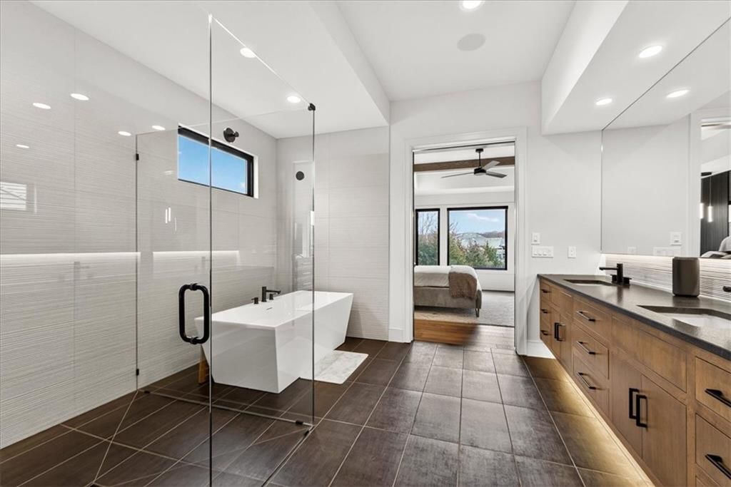 5818 N Lucerne Avenue — photo 36