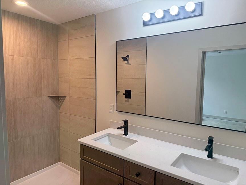 626 NW Village Drive — photo 9