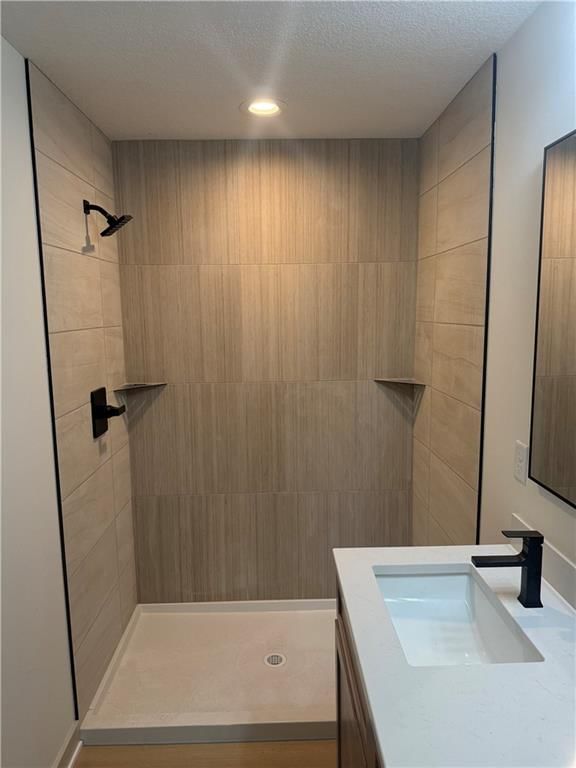 626 NW Village Drive — photo 10