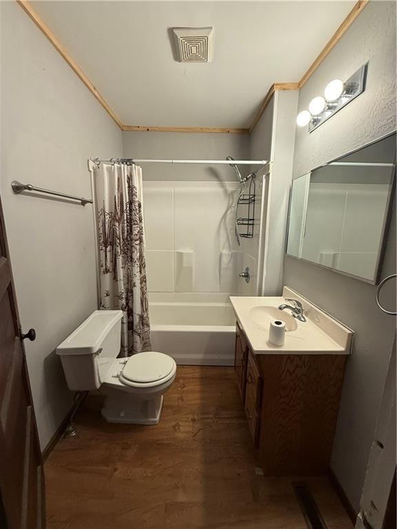 311 W Halsey Street — photo 6