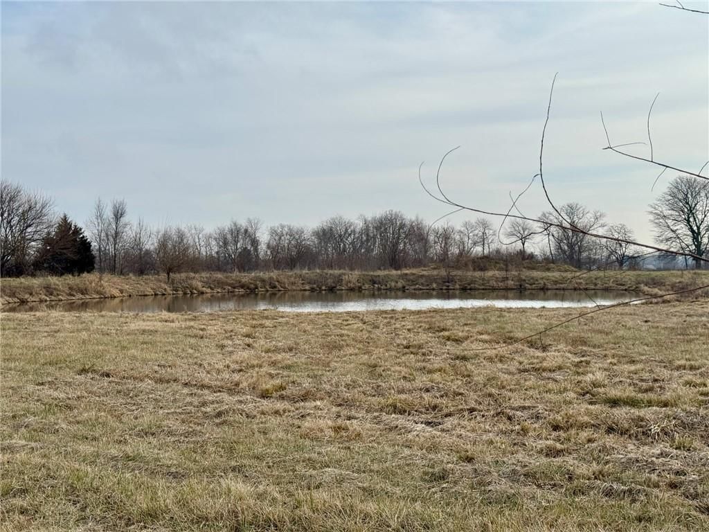 Lot 2 NW Plotsky Avenue — photo 13