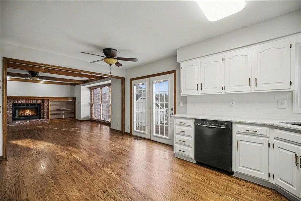 8645 Greenwood Lane — photo 6