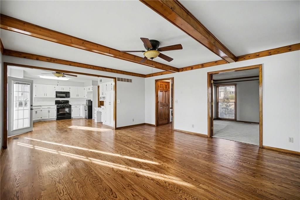 8645 Greenwood Lane — photo 7