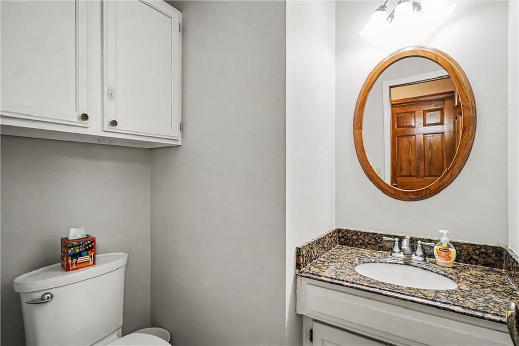 8645 Greenwood Lane — photo 14