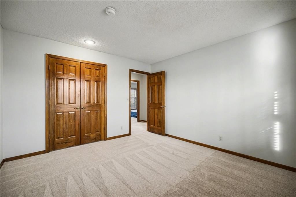 8645 Greenwood Lane — photo 16