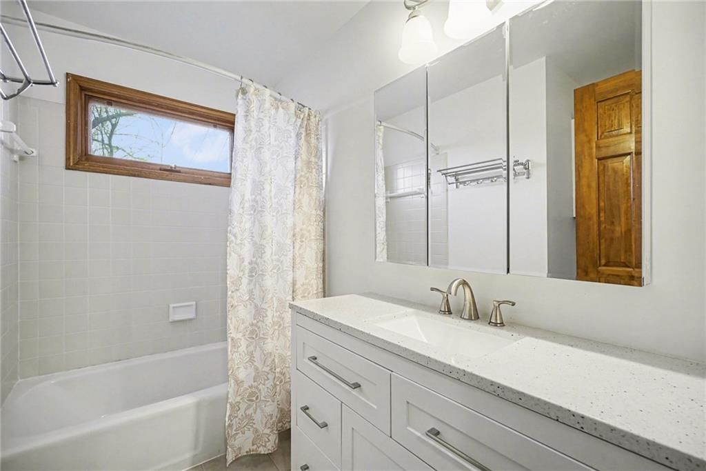 8645 Greenwood Lane — photo 18