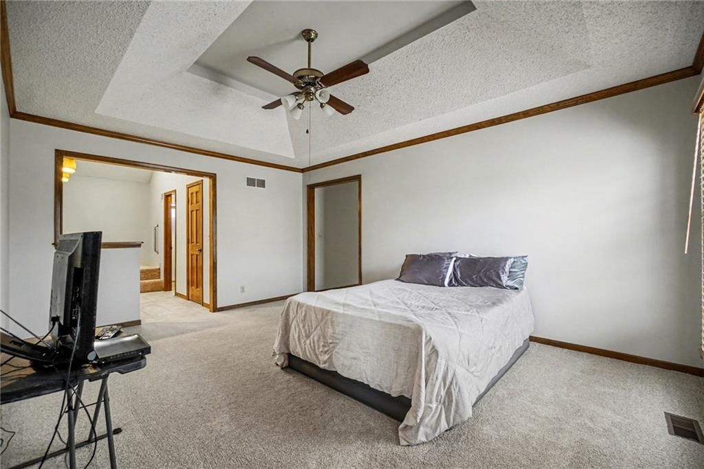 8645 Greenwood Lane — photo 23