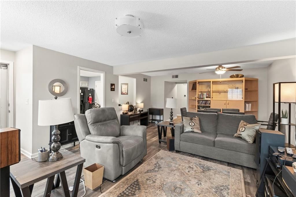 12700 W 110th Terrace — photo 9