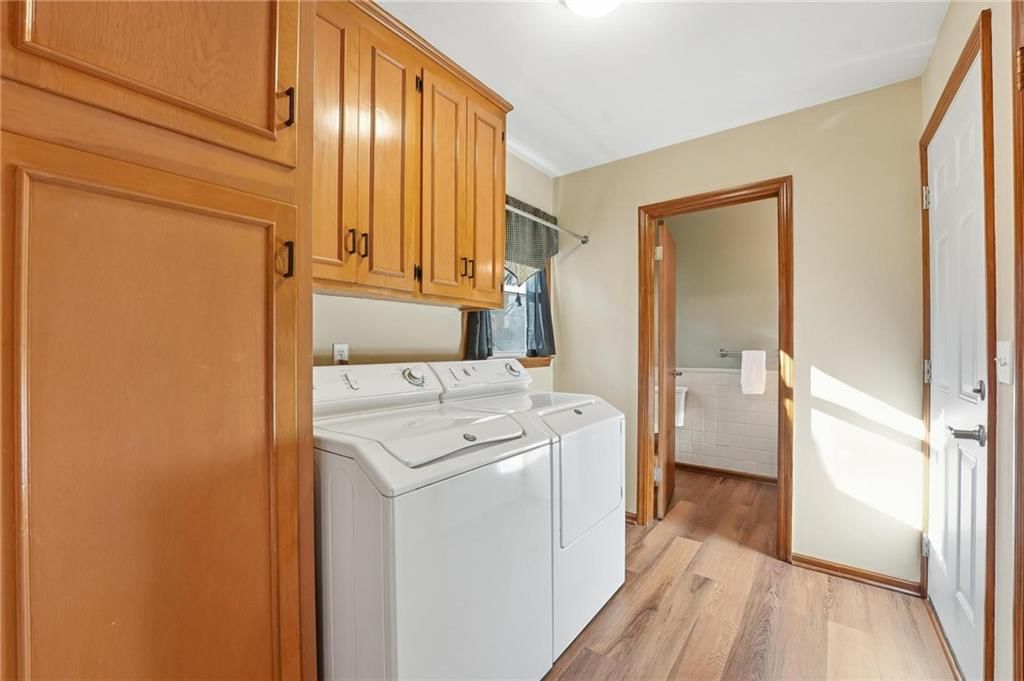 401 W 109th Terrace — photo 15