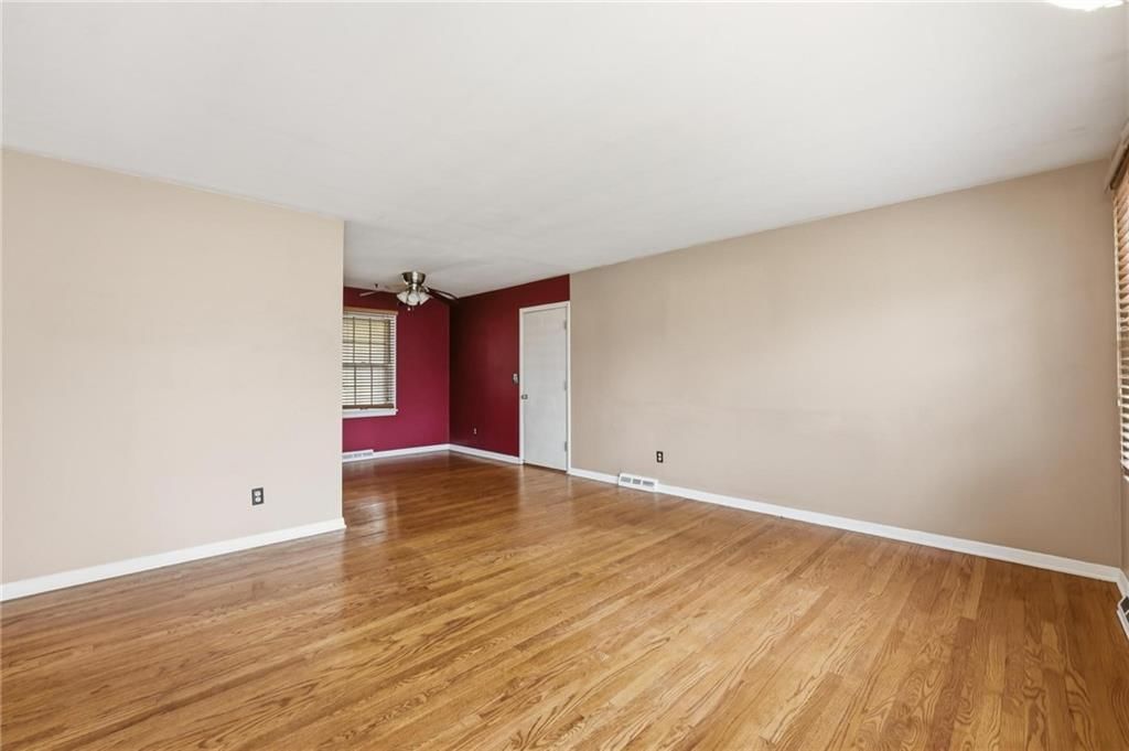 8309 W 92nd Street — photo 5