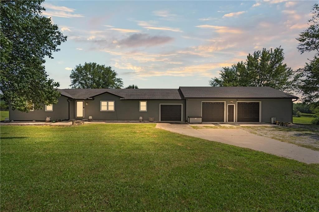 17739 Eisenhower Road — photo 10